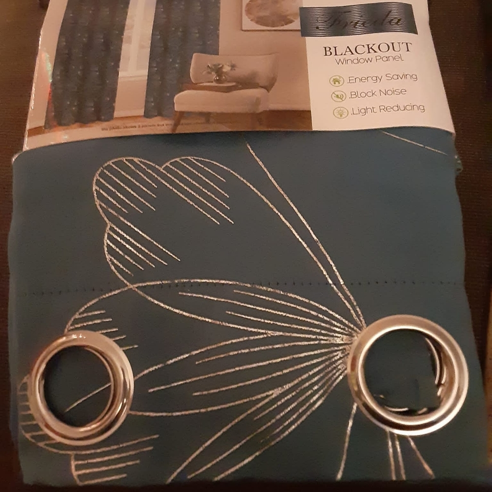 Curtain